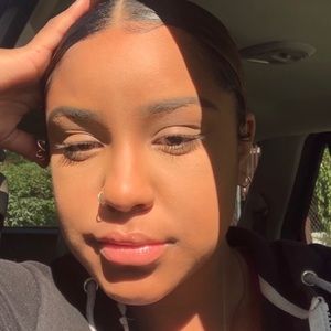 Meet your Posher, Destiny